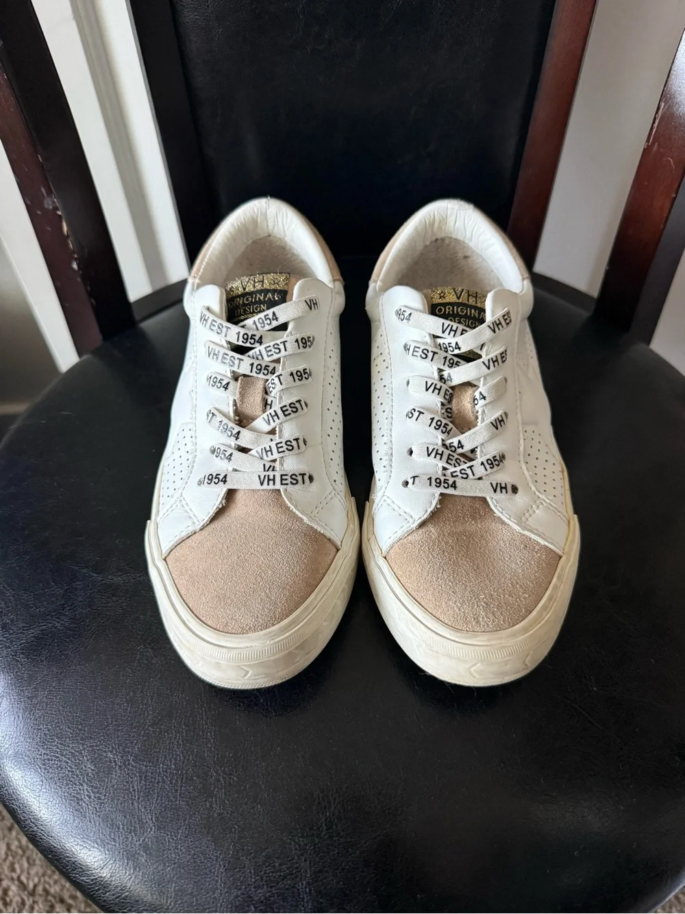 Vintage Havana White Leather Sneakers with Beige Suede Accents